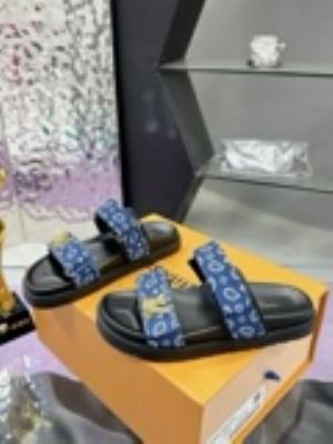 wholesale quality women louis vuitton shoes model no. 520